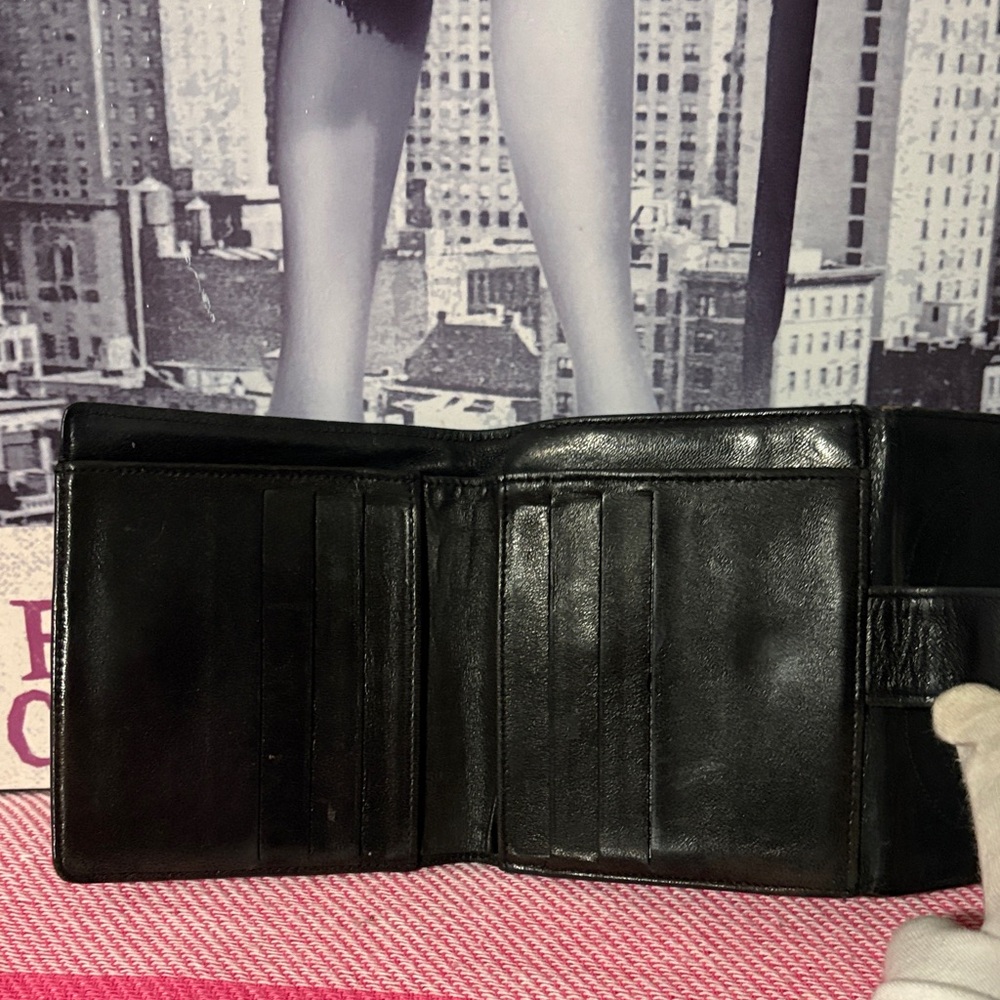 Chanel lambskin dual snap wallet - Picture 9 of 14